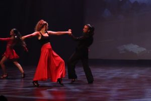 Performance de Passo Doble par l’École 10 Danses au Théâtre Anthéa