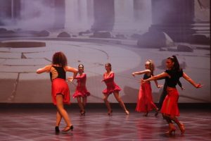 Performance de Passo Doble par l’École 10 Danses au Théâtre Anthéa 2